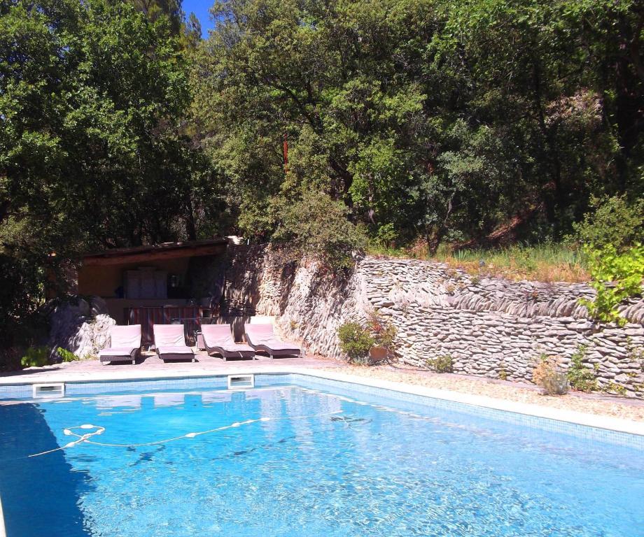 Гостевой дом La Bastide Du Vallon Saumane-de-Vaucluse Экстерьер фото